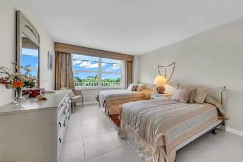 199 Ocean Lane Drive Key Biscayne FL 33149