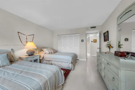 199 Ocean Lane Drive Key Biscayne FL 33149