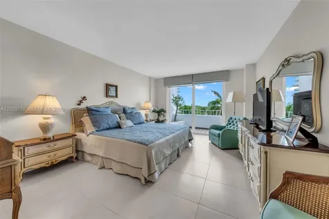 199 Ocean Lane Drive Key Biscayne FL 33149