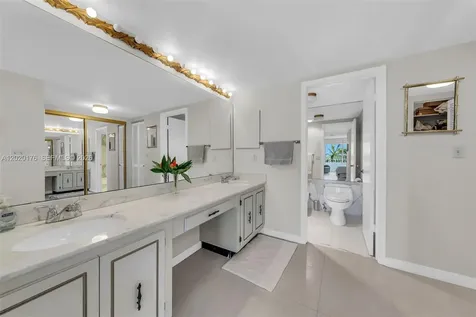 199 Ocean Lane Drive Key Biscayne FL 33149