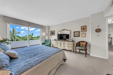 199 Ocean Lane Drive Key Biscayne FL 33149