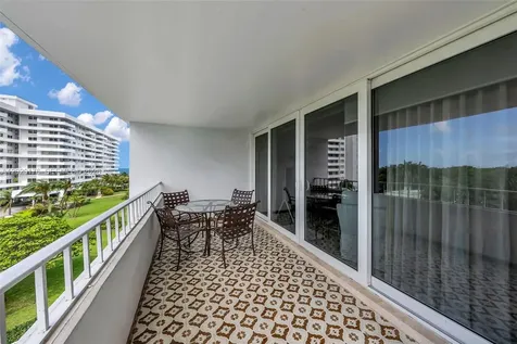 199 Ocean Lane Drive Key Biscayne FL 33149