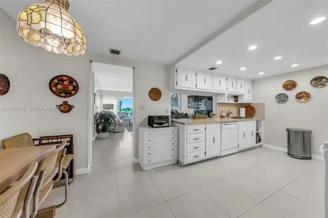 199 Ocean Lane Drive Key Biscayne FL 33149