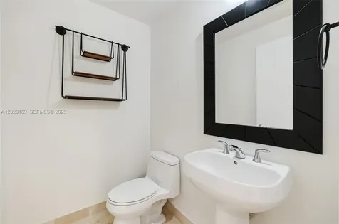 1050 Brickell Avenue Miami FL 33131