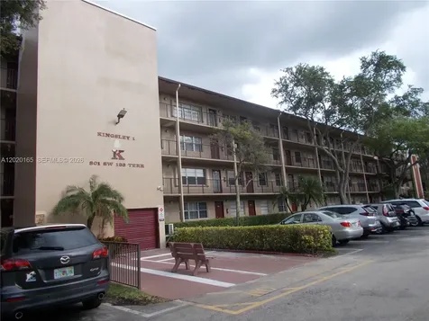 801 SW 133rd Terrace Pembroke Pines FL 33027