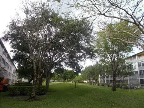 801 SW 133rd Terrace Pembroke Pines FL 33027