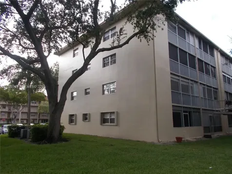 801 SW 133rd Terrace Pembroke Pines FL 33027