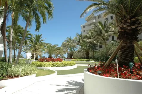 100 Lincoln Road Miami Beach FL 33139