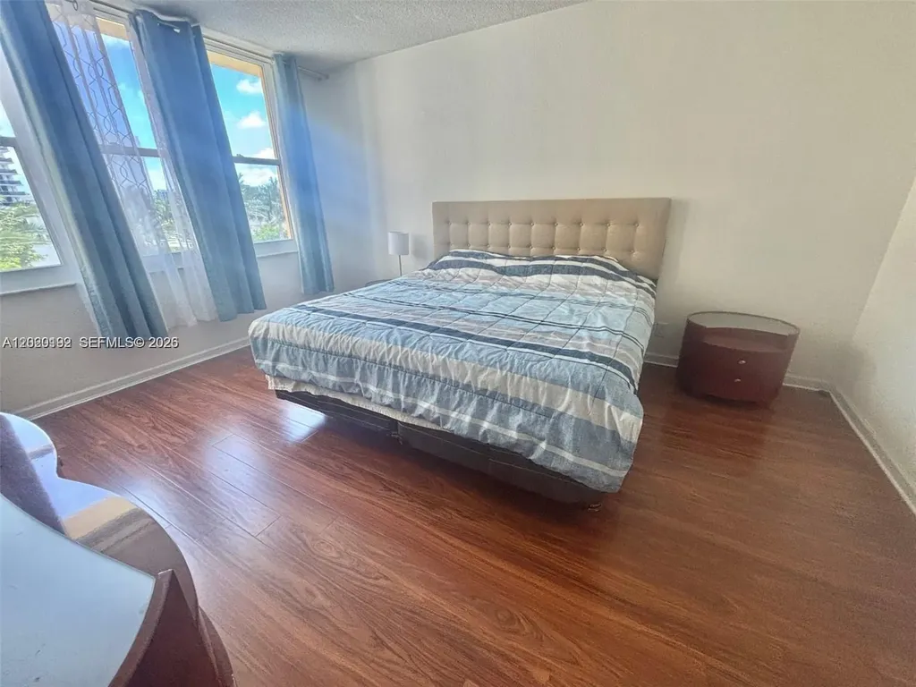 2501 S Ocean Drive Hollywood FL 33019