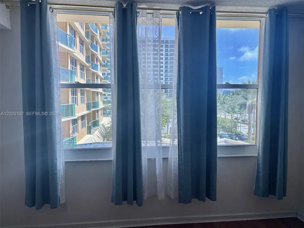 2501 S Ocean Drive Hollywood FL 33019