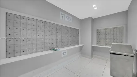 20301 W Country Club Drive Aventura FL 33180