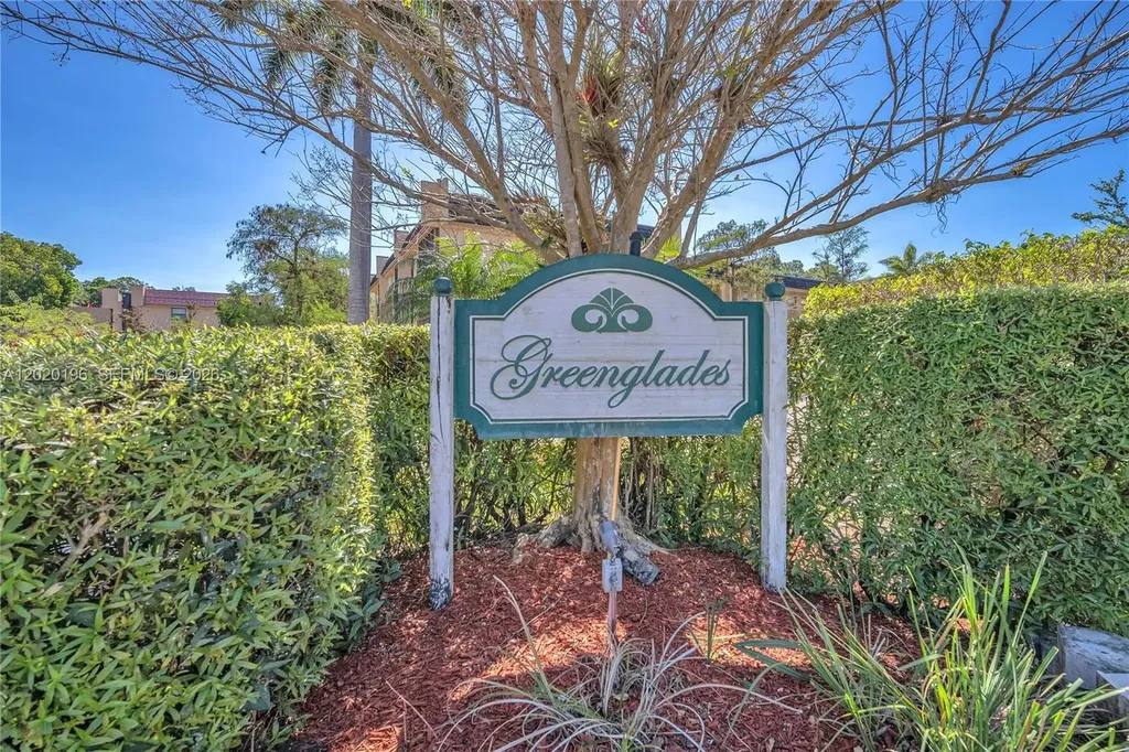 8437 Forest Hills Drive Coral Springs FL 33065