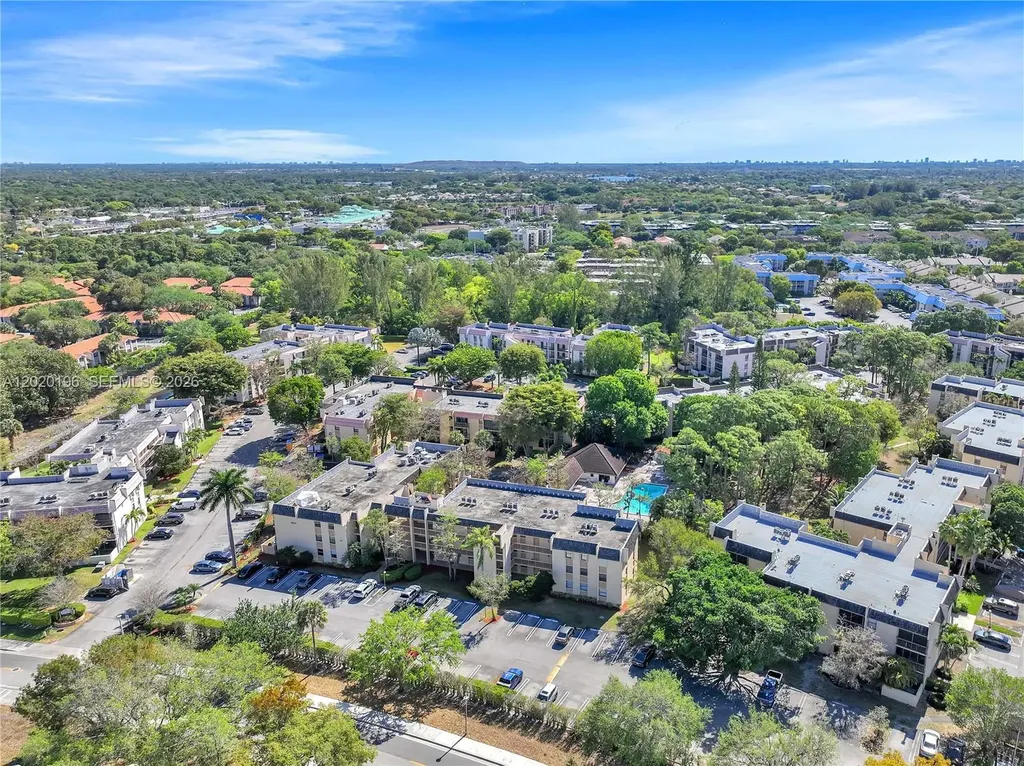 8437 Forest Hills Drive Coral Springs FL 33065