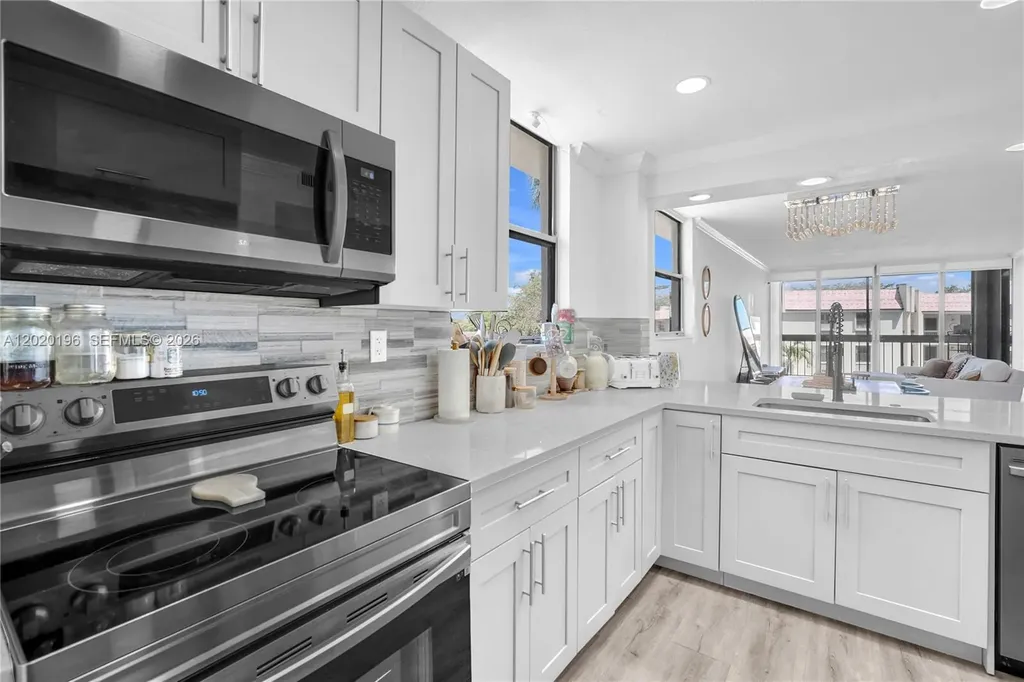 8437 Forest Hills Drive Coral Springs FL 33065