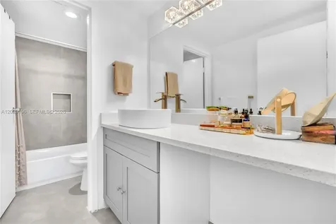 8437 Forest Hills Drive Coral Springs FL 33065