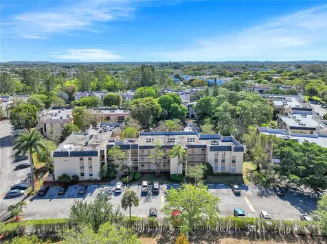 8437 Forest Hills Drive Coral Springs FL 33065