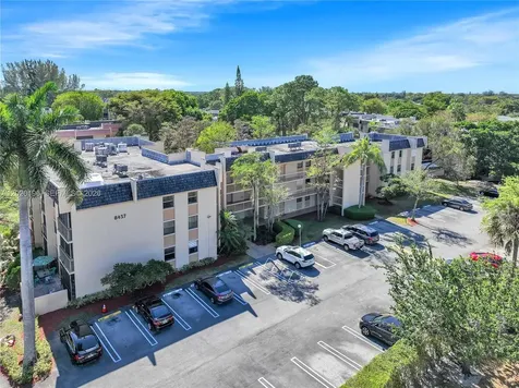 8437 Forest Hills Drive Coral Springs FL 33065