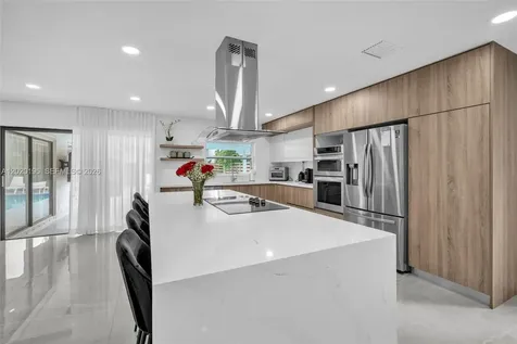 136 Greens Road Hollywood FL 33021