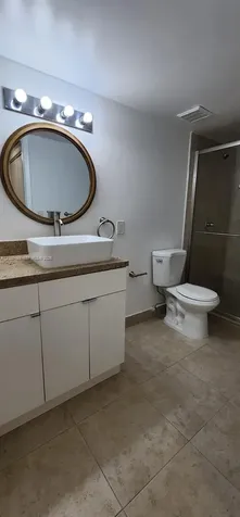 8333 Lake Drive Doral FL 33166