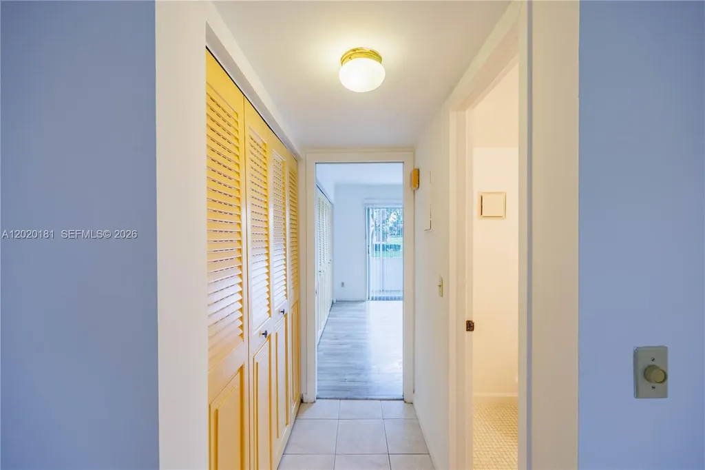 303 Preston H Boca Raton FL 33434