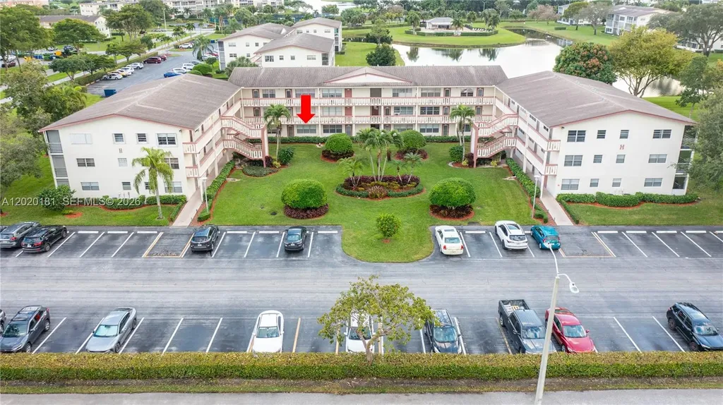 303 Preston H Boca Raton FL 33434