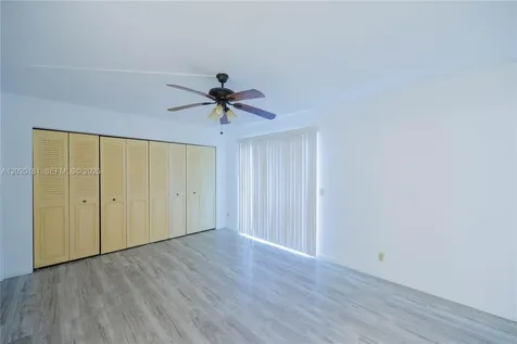 303 Preston H Boca Raton FL 33434