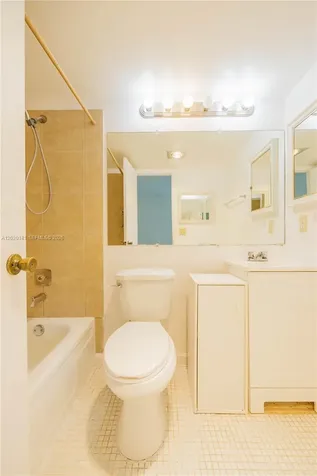 303 Preston H Boca Raton FL 33434