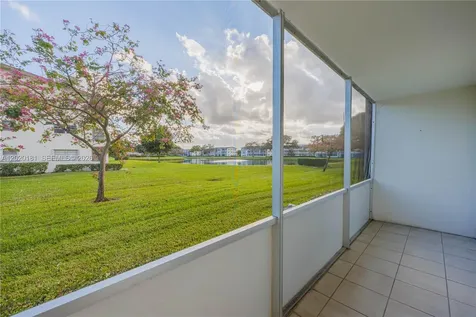 303 Preston H Boca Raton FL 33434