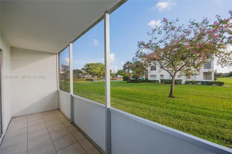 303 Preston H Boca Raton FL 33434