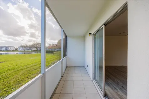 303 Preston H Boca Raton FL 33434