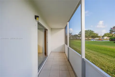 303 Preston H Boca Raton FL 33434
