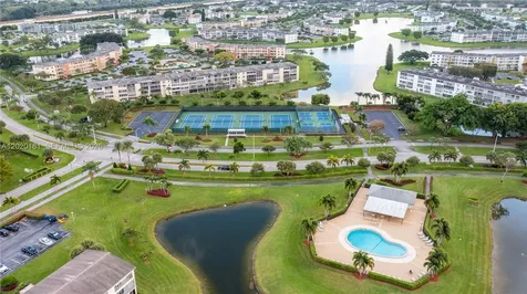303 Preston H Boca Raton FL 33434