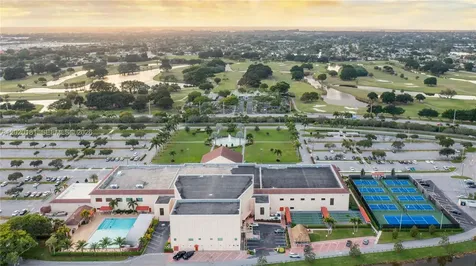 303 Preston H Boca Raton FL 33434