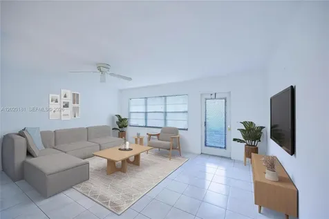 303 Preston H Boca Raton FL 33434