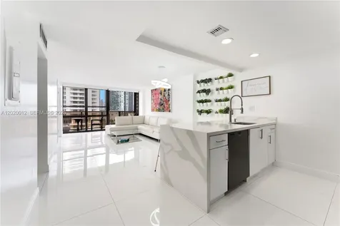 600 NE 36th Street Miami FL 33137