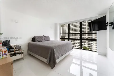 600 NE 36th Street Miami FL 33137