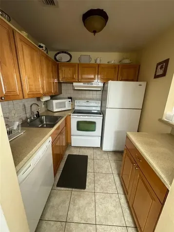 221 Kent M West Palm Beach FL 33417