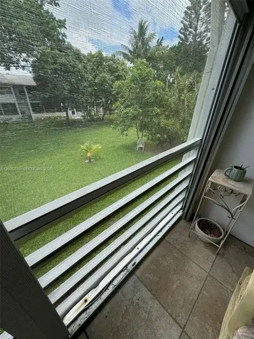 221 Kent M West Palm Beach FL 33417