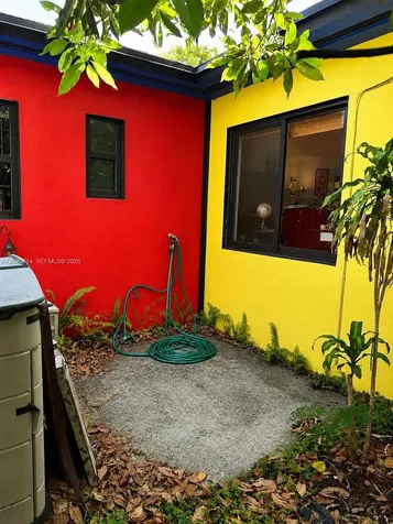 535 NE 129th Street North Miami FL 33161
