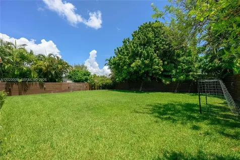 465 NE 112th Street Miami FL 33161