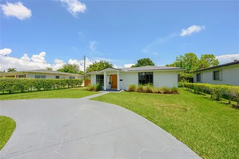 465 NE 112th Street Miami FL 33161