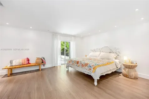 465 NE 112th Street Miami FL 33161
