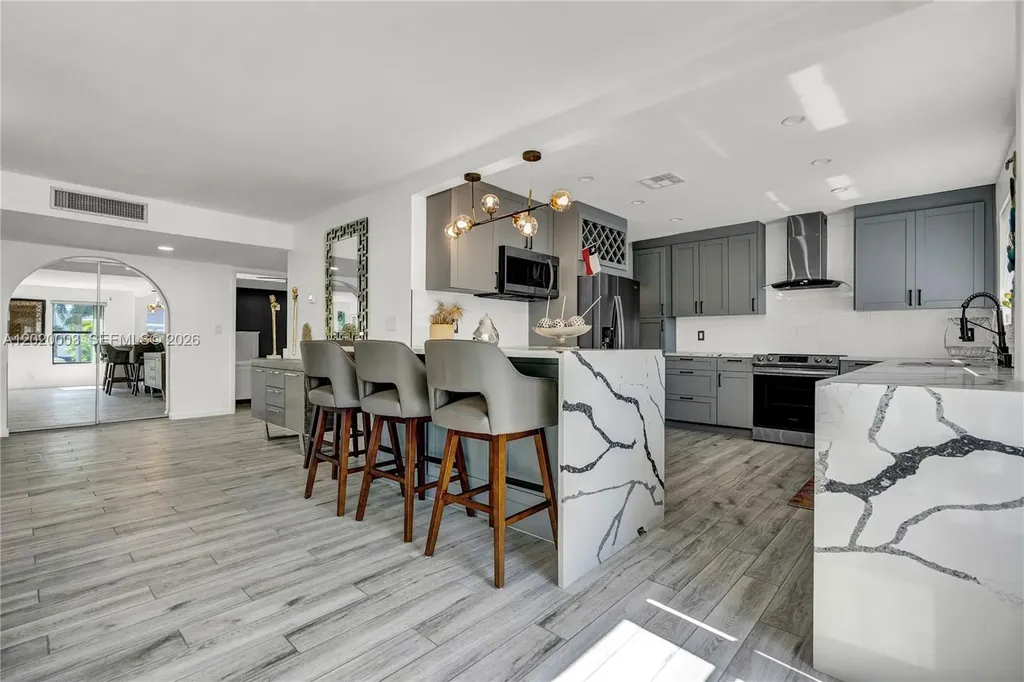 76 Isle Of Venice Drive Fort Lauderdale FL 33301