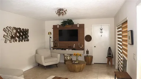 9111C SW 20th Street Davie FL 33324