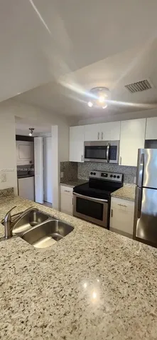 8100 Geneva Court Doral FL 33166