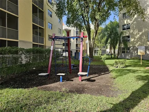 8100 Geneva Court Doral FL 33166
