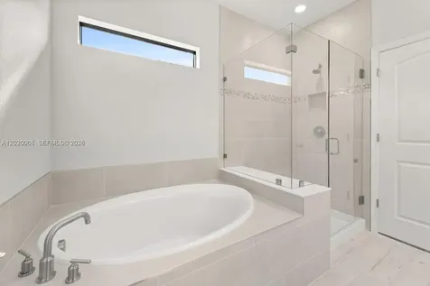 4492 Tacoma Park Drive Oakland Park FL 33309