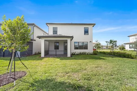 4492 Tacoma Park Drive Oakland Park FL 33309