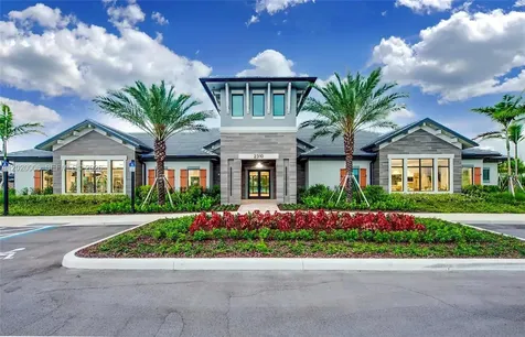 4492 Tacoma Park Drive Oakland Park FL 33309