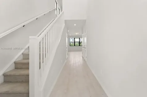 4492 Tacoma Park Drive Oakland Park FL 33309